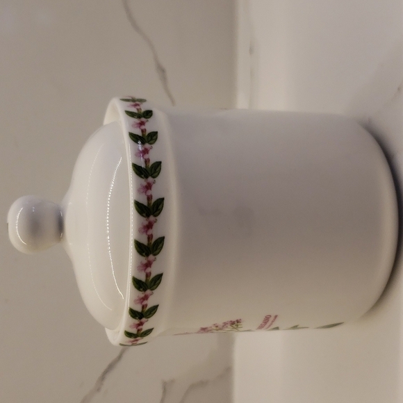 Maxwell & Williams porcelain Fragrant Garden Oregano container jar stor… - Picture 3 of 8